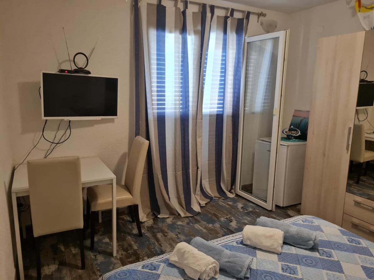 Rooms Andelka Bol Exterior photo